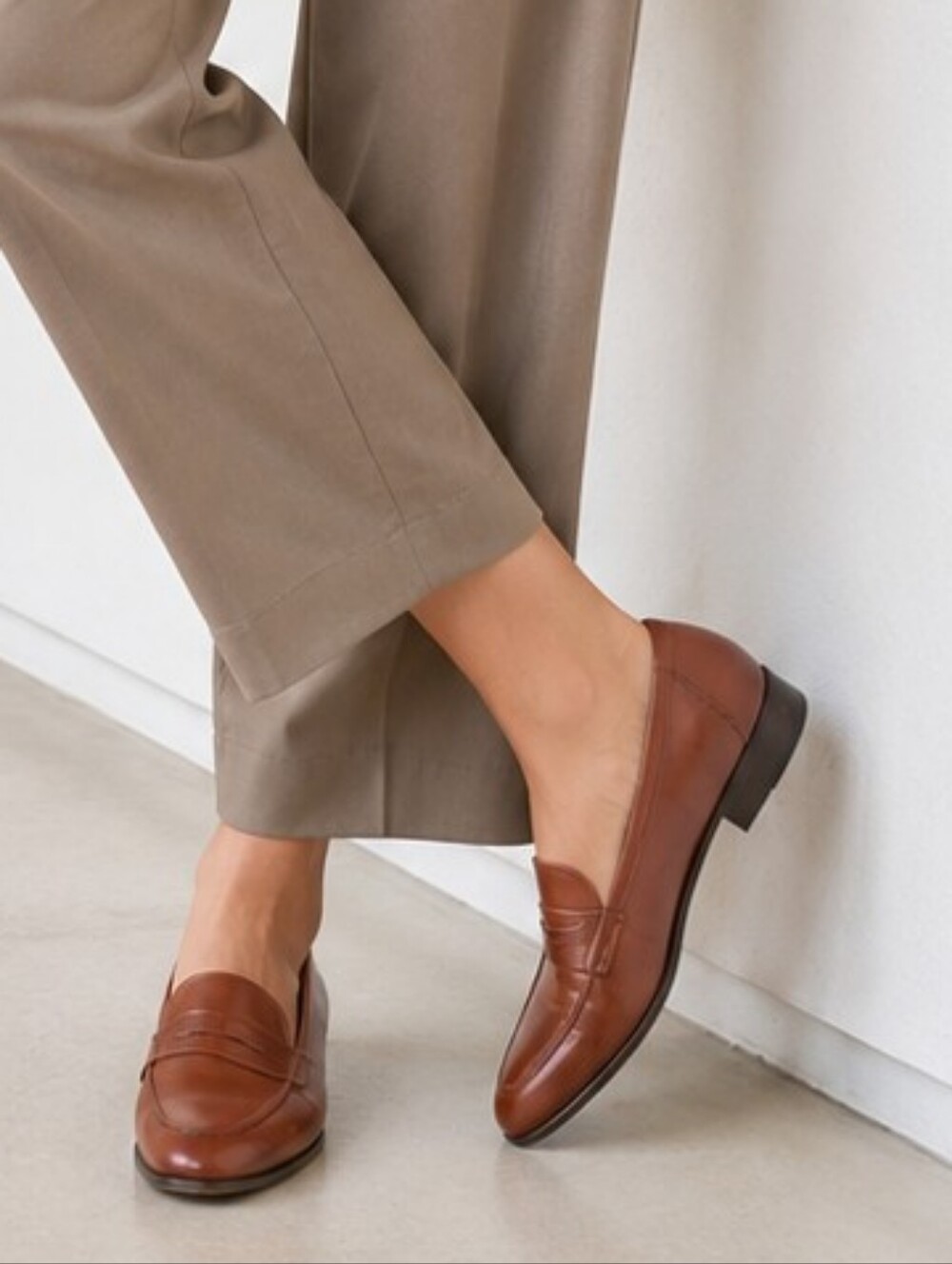 Classic Penny Loafers in Cognac Brown Leather 6.5 Made In Italy